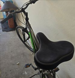 Men's and women's 26" bicycles