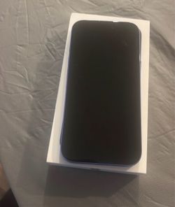 Apple iPhone 16 Blue
