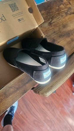 Womens Tom's 6.5