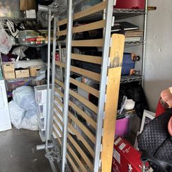 FREE FUTON