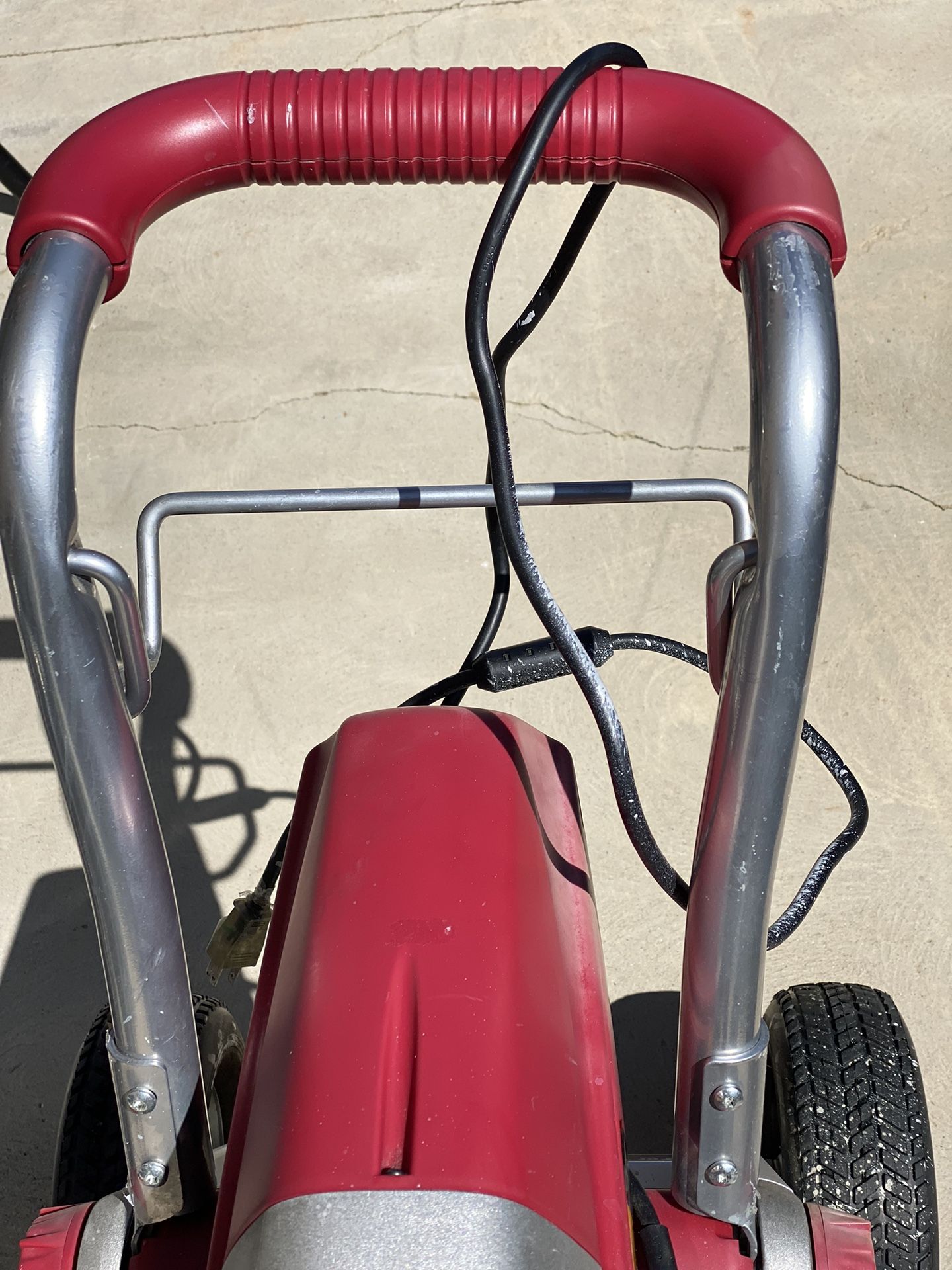 Titan XT420 Professional Paint Spray Machine for Sale in Beaumont, CA