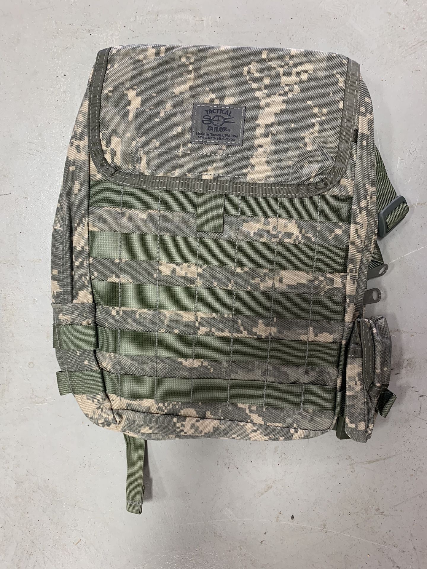 Military Camo Back Pack With 2 Double sided Inserts