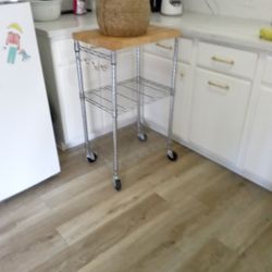 Portable Kitchen Storage /Cutting Bord