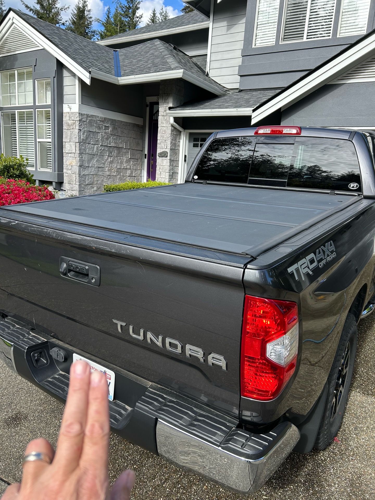 Tonneau Cover for Toyota Tundra