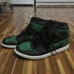 Pine Green Jordan 1 High 8/10 Cond