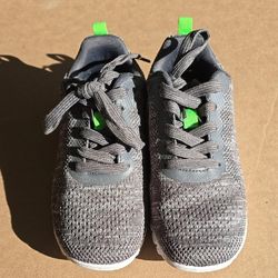 Deer Stags NoSox Haskell Jr Kids Sneaker Gray/Lime Size 2