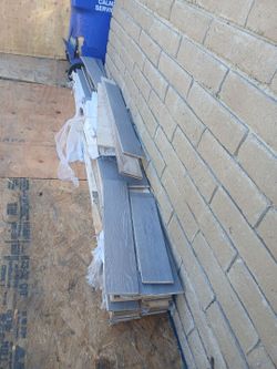 Free hardwood tile
