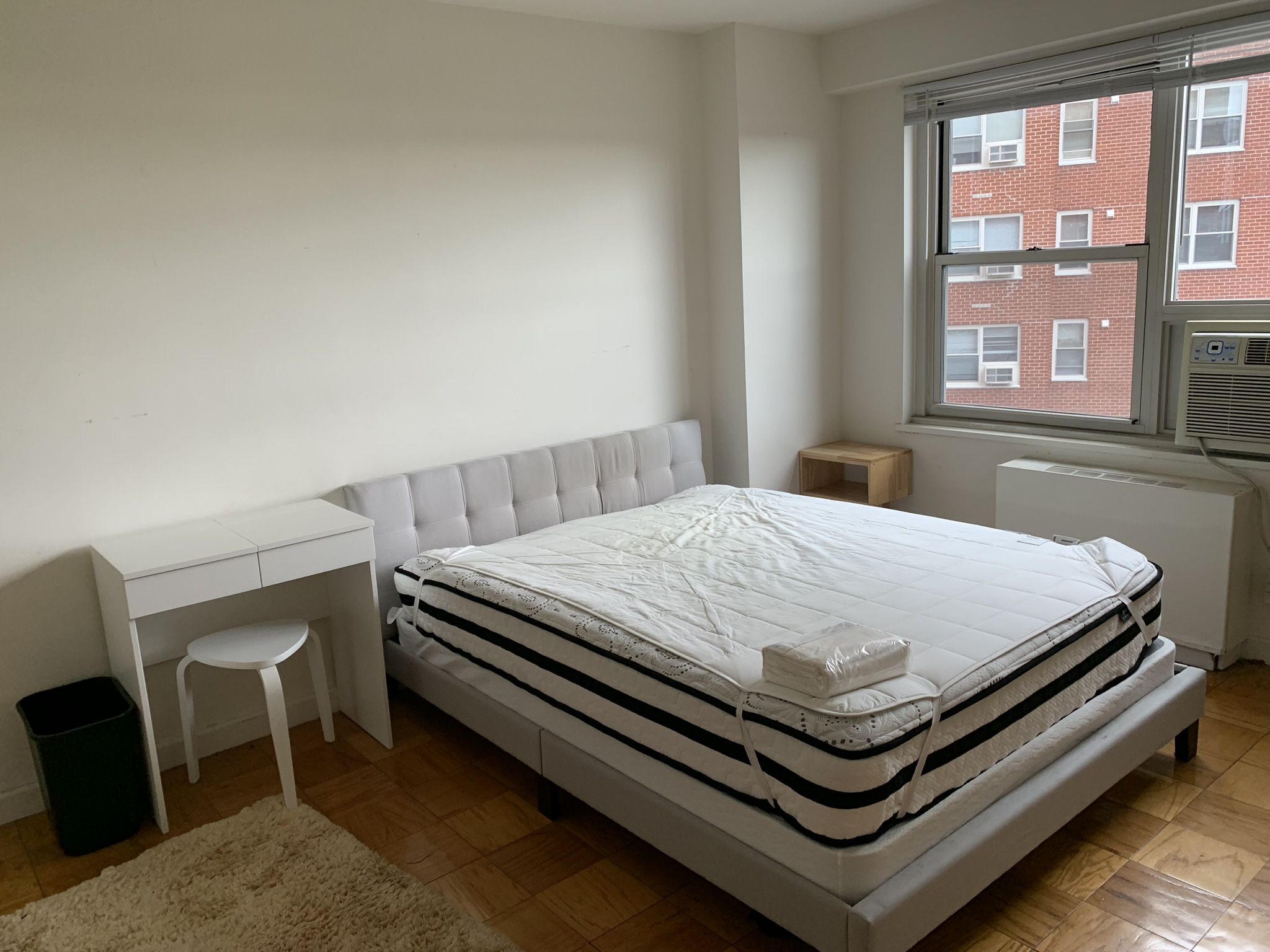Bedroom Furniture Set