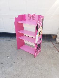 Minnie Mouse Bookshelf