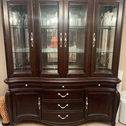 China Cabinet In Rich Cherry 