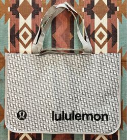 Lululemon Shopping Large Bags Totes New with Out Tags 21 x 14 x 8 Gray & White