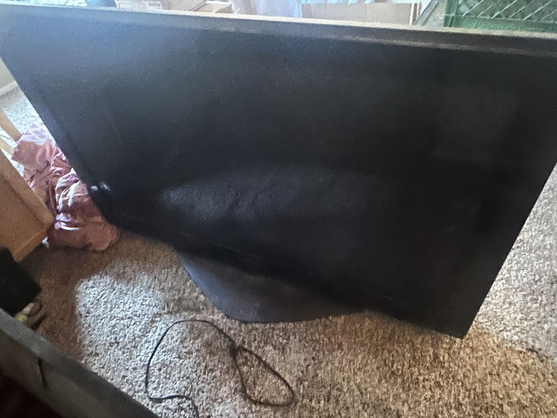 FREE 2 TV’s - Broken