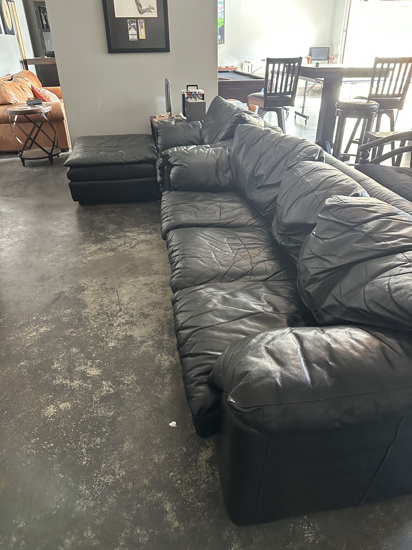 FREE COUCH