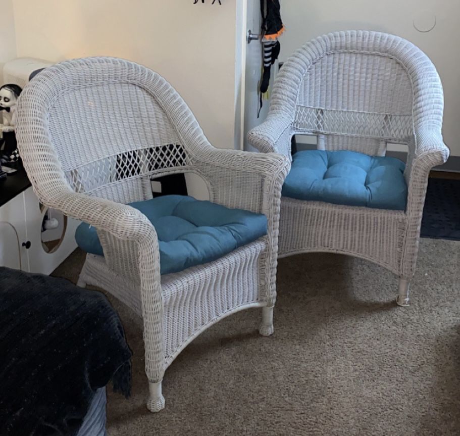 Wicker Patio Chairs w/ Cushions