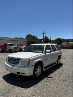 2004 Cadillac Escalade