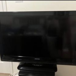 40” TV
