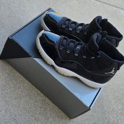 11 Jubilee 25th Anniversary Size 10