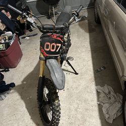 2009 Apollo dirt bike 