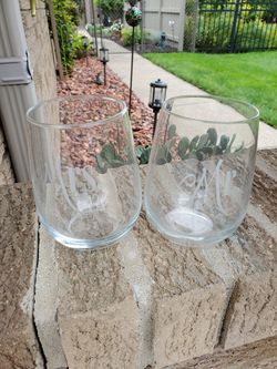 Mr & Mrs Stemless wine glasses