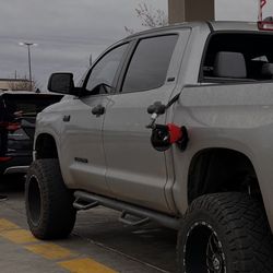 2014–2021 Toyota Tundra CrewMax Rough Country Running Boards / Side Steps (Black)