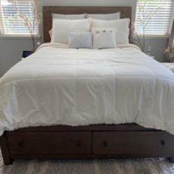 Queen Bed With Storage Drawers 