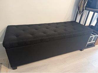 Bed bench with storage