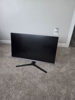 Samsung 28" 4K UHD IPS Monitor (U28R550) – Excellent Condition
