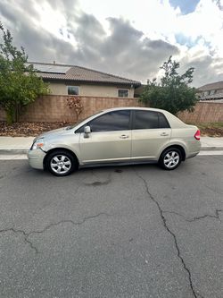 Nissan Versa 2008