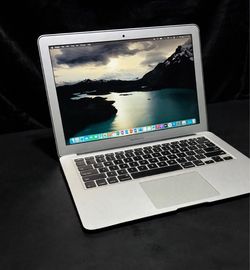 Apple MacBook Air 13” i5/8GB/256GB SSD $180