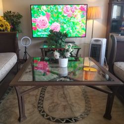 BEAUTIFUL MATCHING COFFEE & END TABLE, MADE WITH METAL AND GLASS. EXCELLENT CONDITION. 