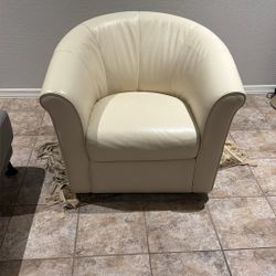Copenhagen  Swivel  Chair 