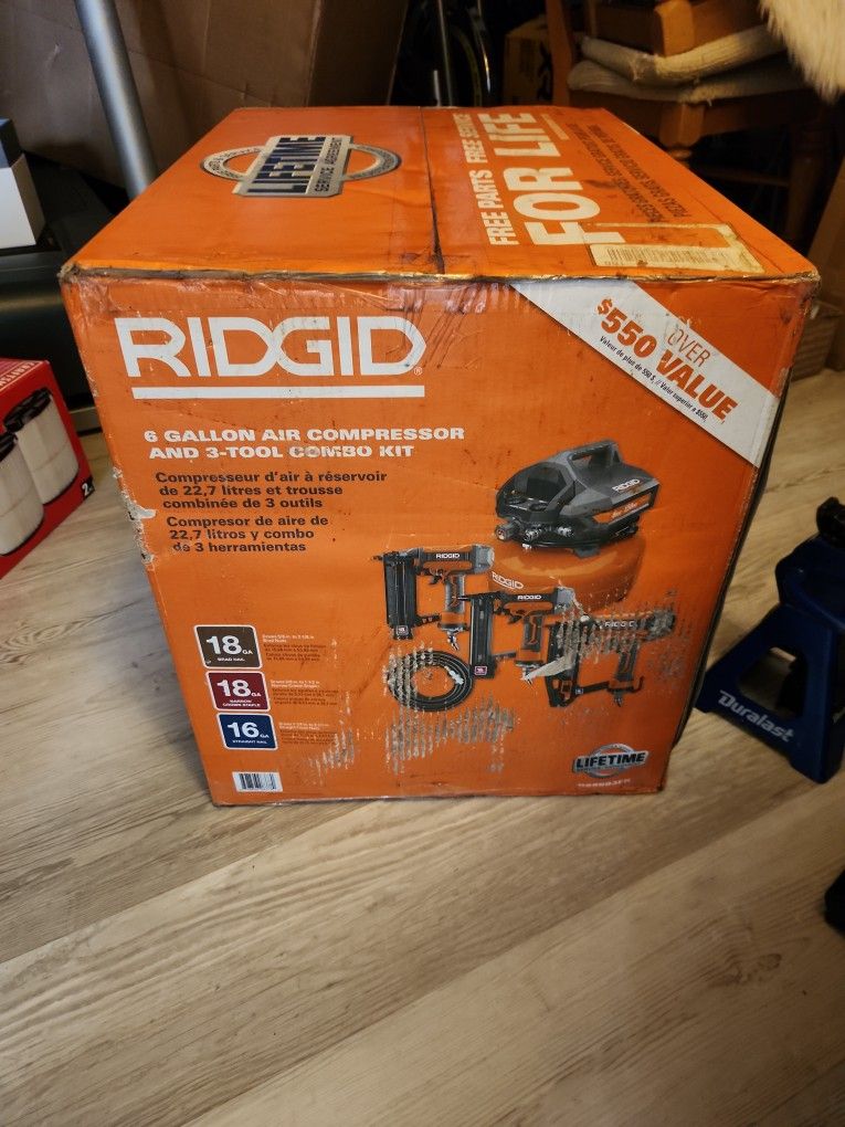 Rigid 6 Gallon Compressor and 3 Tool Combo Kit Unboxed