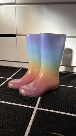 Rain boots 