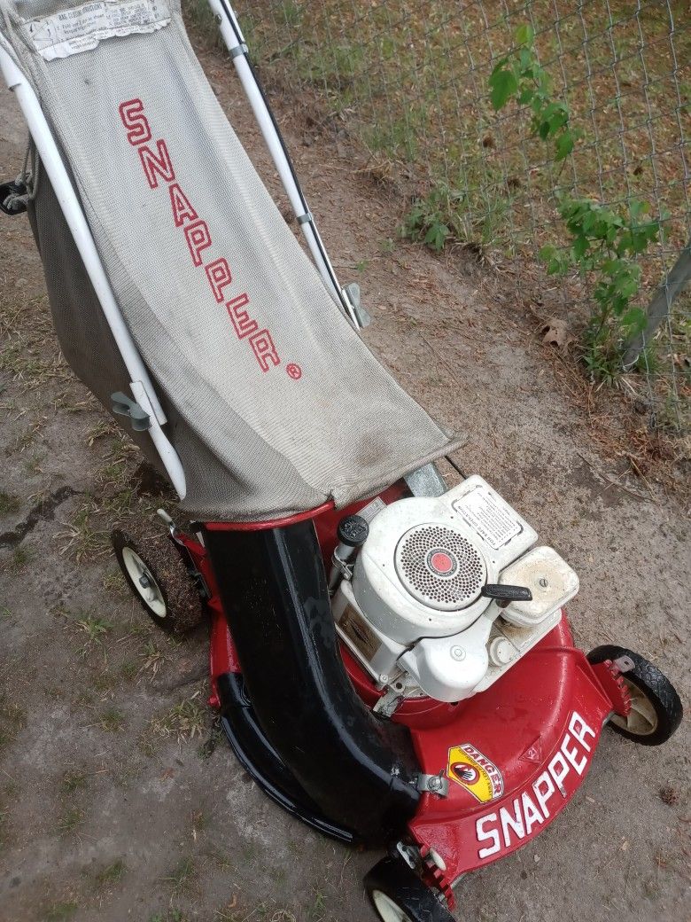 1960's Snapper Aluminum Deck Lawn Mower With Bag for Sale
