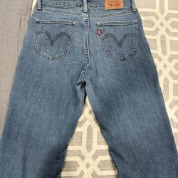 Levi’s Bootcut Jeans