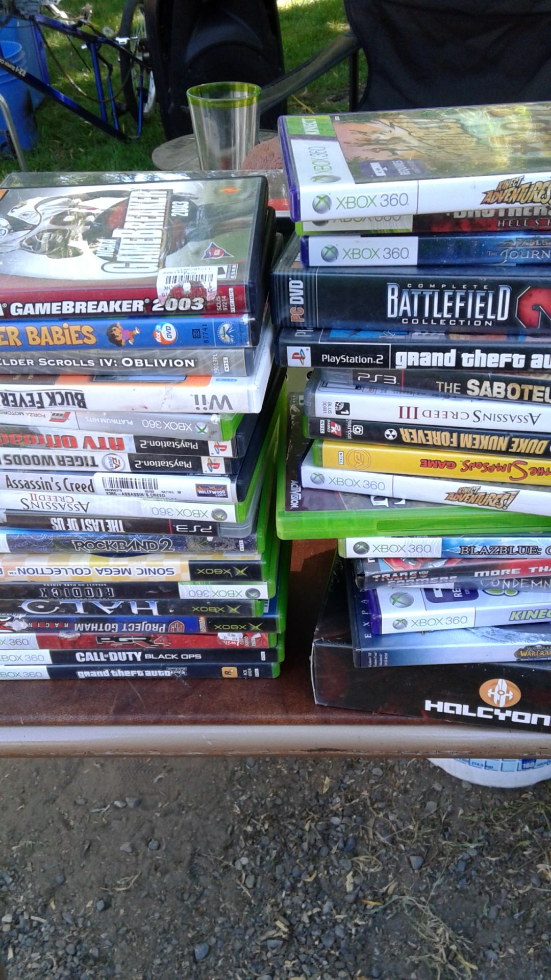 Video game Xbox 360 and PS2 games