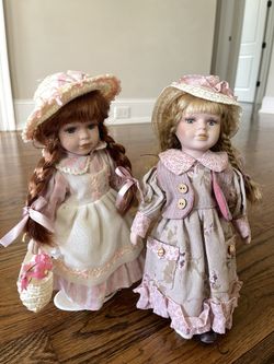 set of 2 Porcelain Dolls, Decoration, Home Decor, Collectible Dolls