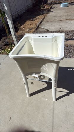 Freestanding Plastic Utility Laundry Sink