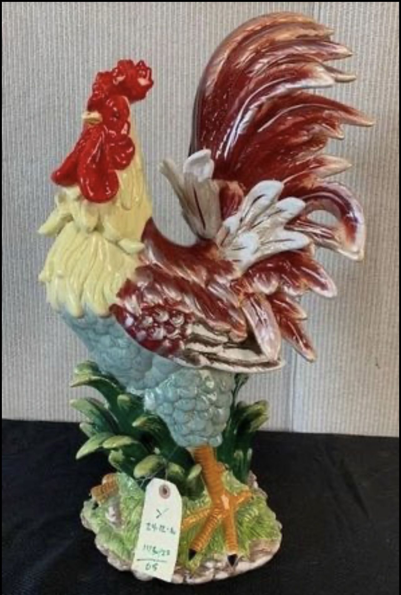 COSMOS q PORCELAIN PAINTED ROOSTER STATUE
