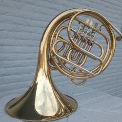 Nice French Horn Plus Hardshell Case