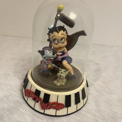 Betty Boop Bourbon Street Vintage 1995 Sculpted Glass Dome Sculpture A-2
