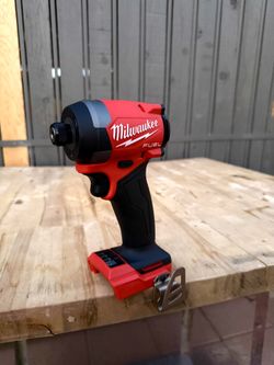 Milwaukee M18 FUEL 18V Lithium-Ion Brushless Cordless 1/2 in. Hammer Drill Driver (Tool Only)