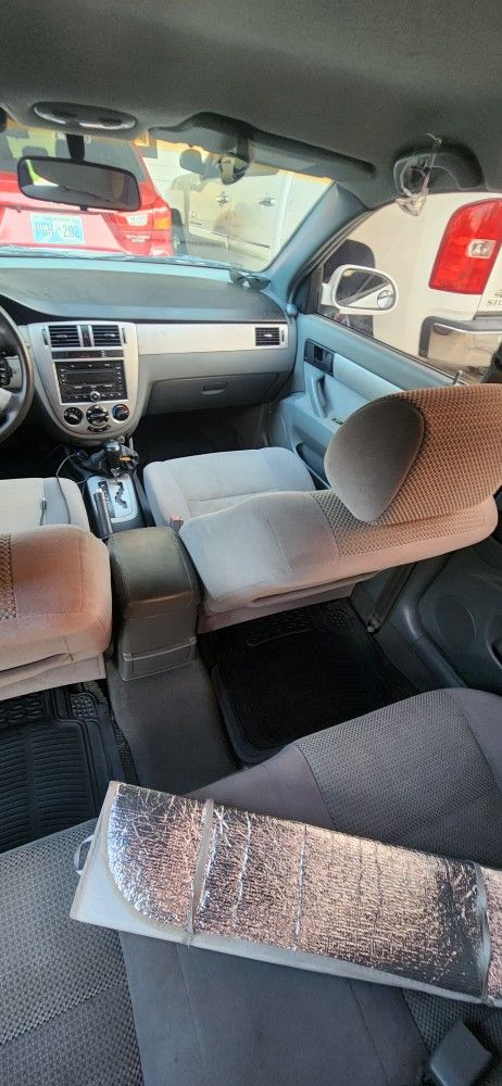 2007 Suzuki Forenza