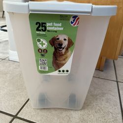 25 Lbs Pet Food Container With Lid And Wheels