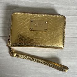 Michael kors gold snake skin wristlet