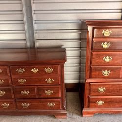 4 Piece Cherry Dresser Set with Mirror