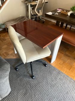 Office chair and desk