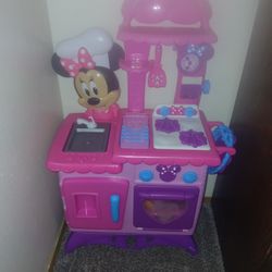 Minne Mouse Kids Kitchen