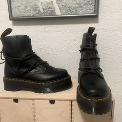 Women’s Size 8 Doc Martins