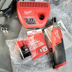 Milwaukee 1/4" Ratchet Brushless Fuel Kit M12
